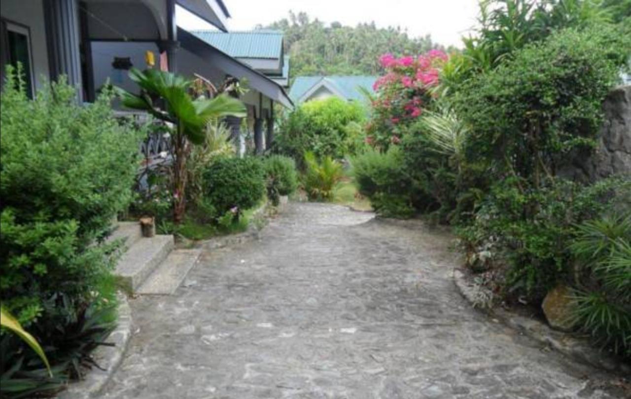 Jack Daniel Apartamentos Puerto Galera Exterior foto
